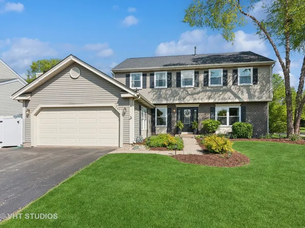 1287 Fernleaf Dr, Crystal Lake, IL 60014