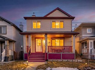 42 W Bridlecrest Gdns SW, Calgary, AB T2Y 4Y4