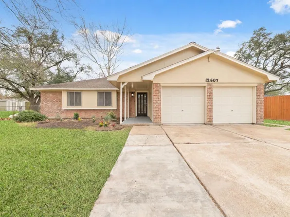12607 Dermott Dr, Houston, TX 77065