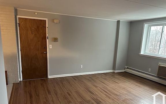 4th image of 18 Nelson Dr APT 3G