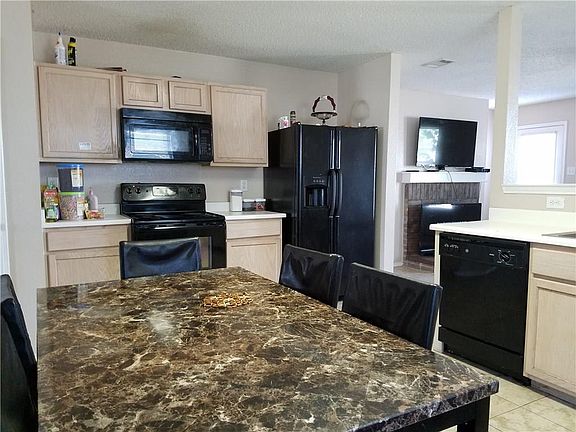 5th image of 939 White Dove Dr