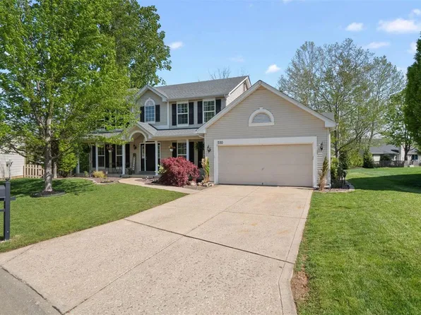 510 Nantucket Pointe Dr, Grover, MO 63040