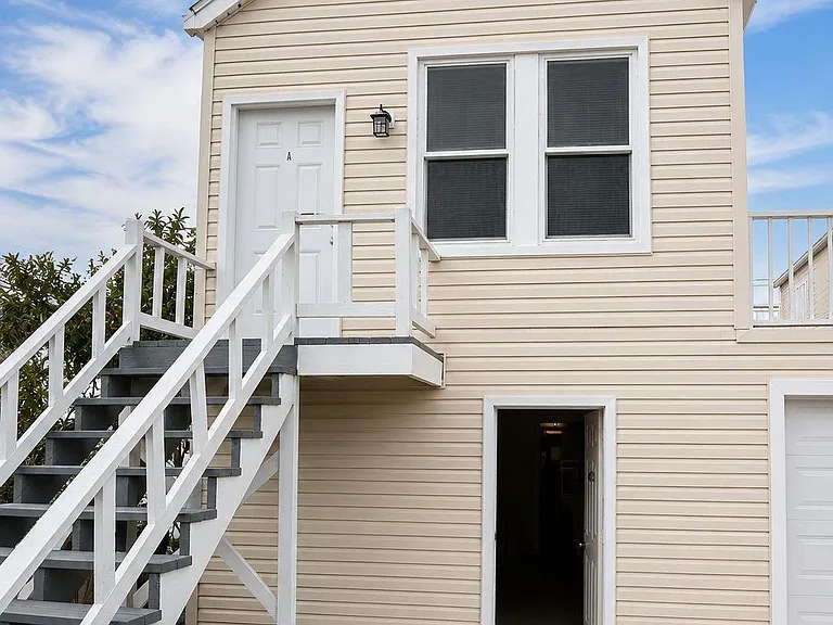 4114 Avenue S 1/2 #A — Photo 8