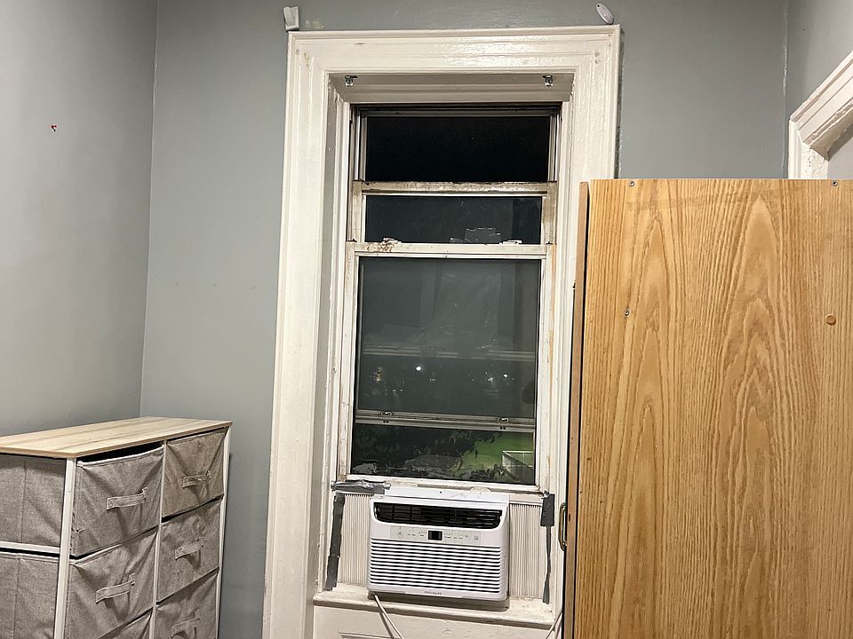 1st image of 1198 Park Pl APT 2