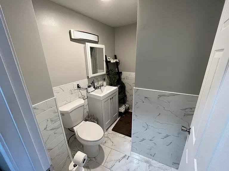 369 Hanover St #3F — Photo 9