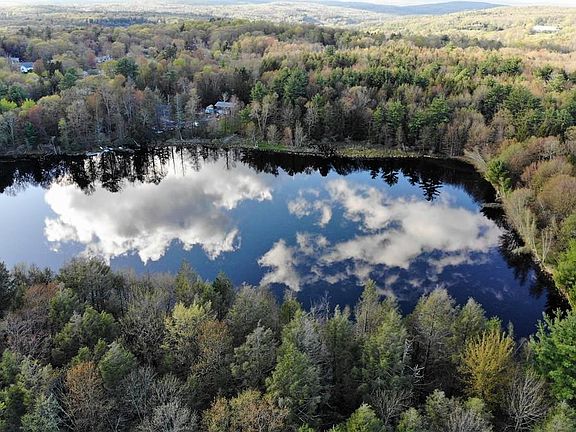 4th image of Lucky Lake Dr