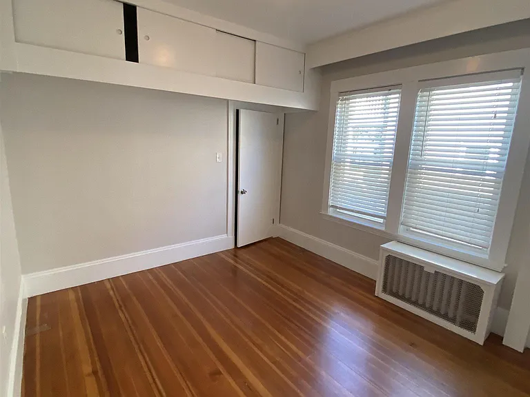 18 Alexander Ave #2 — Photo 15
