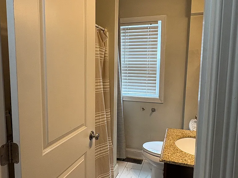 51 Avalon Ave #51 — Photo 16