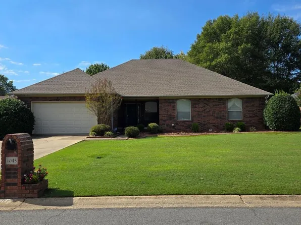 1045 Spatz Cir, Conway, AR 72034