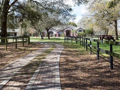 19711 Equestrian Ln, Dade City, FL, 33523