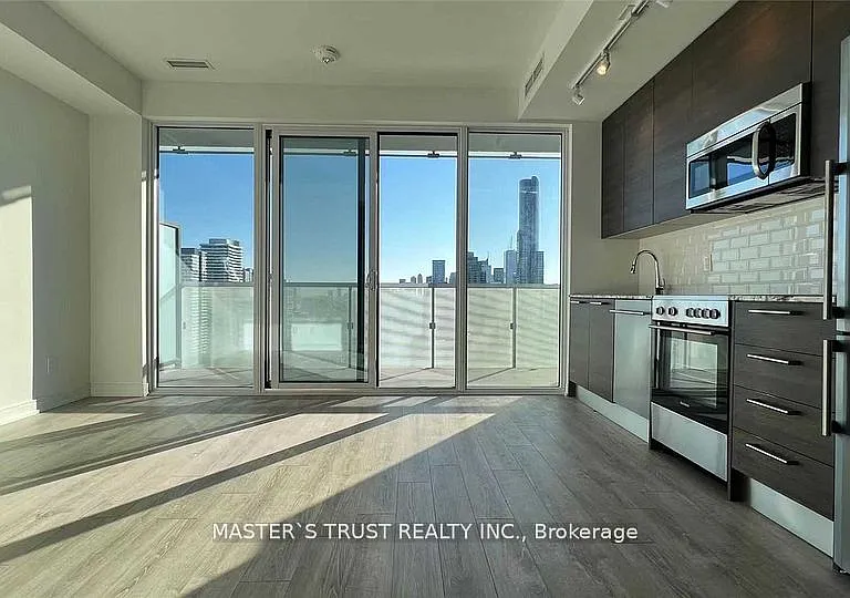 28 Wellesley St E #2703 — Photo 5