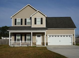112 High Cottage Ln, Richlands, NC 28574