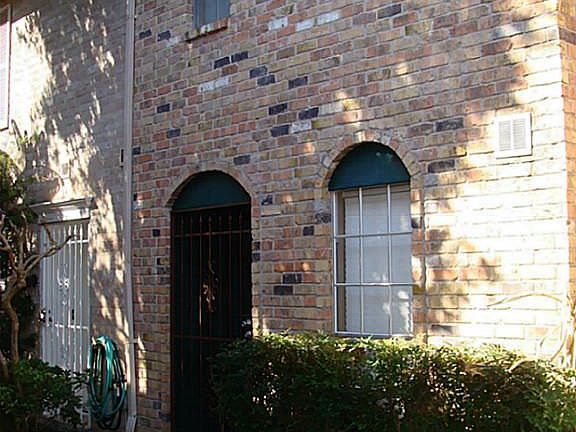 2nd image of 1715 Moritz Dr APT 12