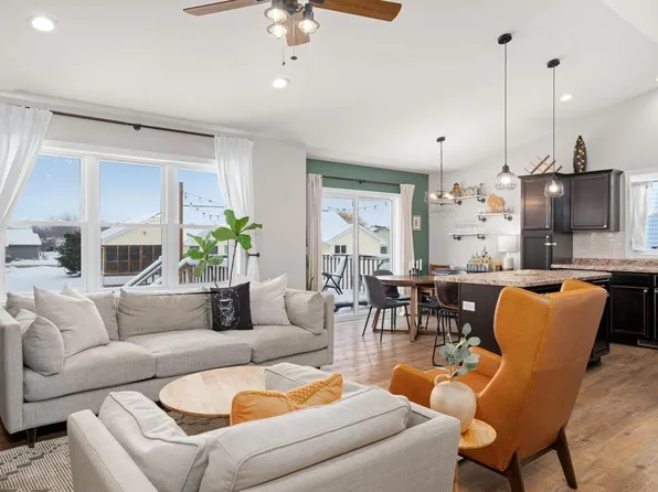 524 Stonewood Court, Evansville, WI 53536