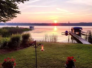 4923 Lakeview Dr, Interlochen, MI