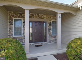 10 Lady Diana Dr, Reading, PA 19605