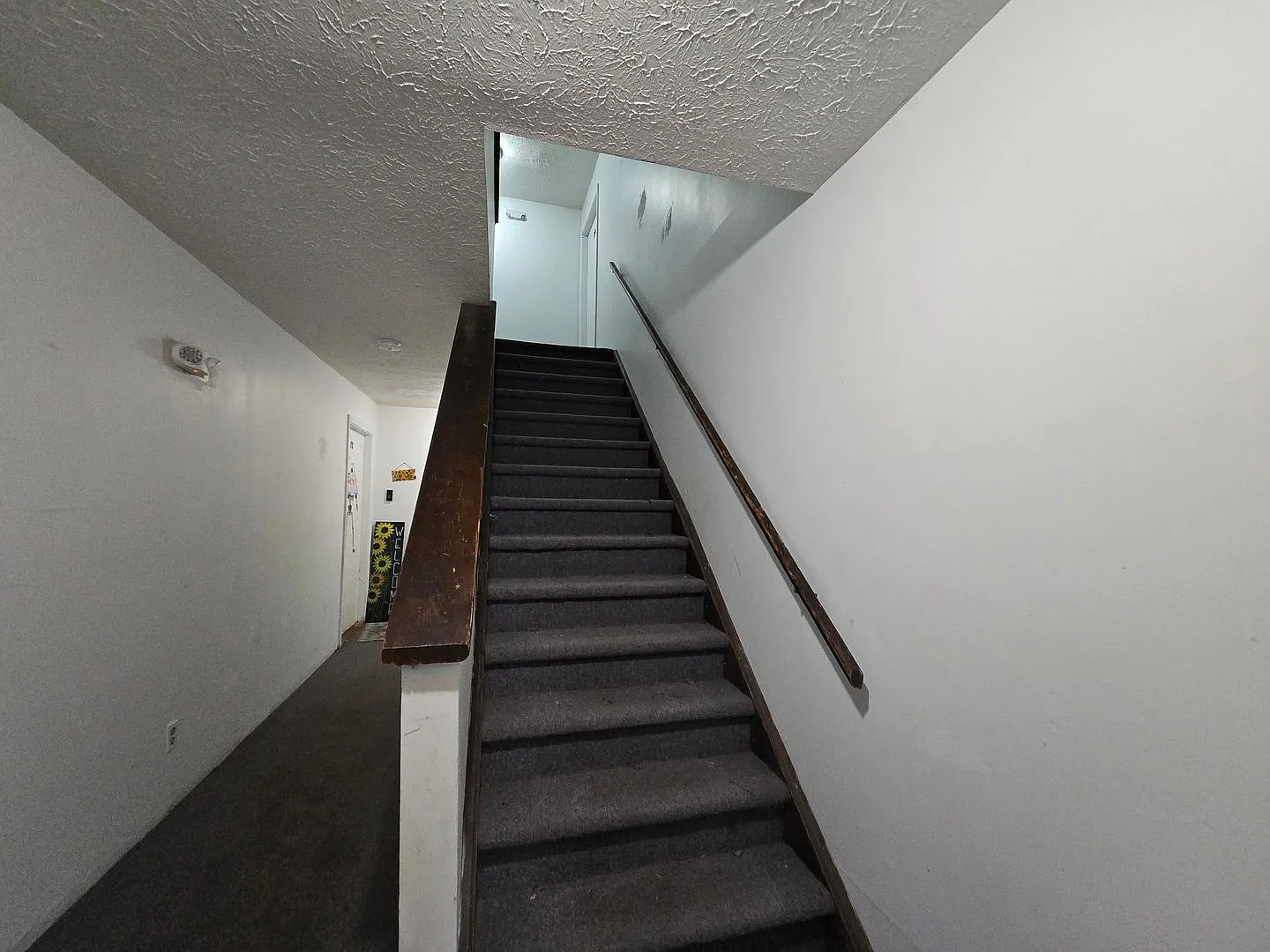 Creekwood Apartments - Farmington — Photo 2