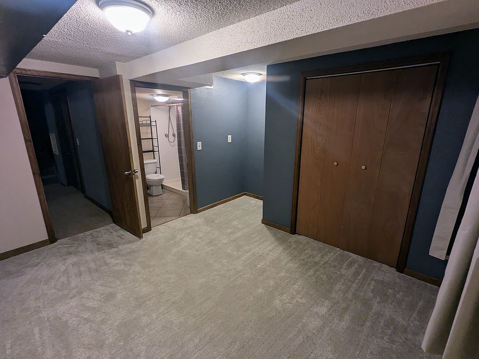 1st image of 4890 W Old Farm Cir