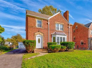 3703 Townley Rd, Shaker Heights, OH 44122