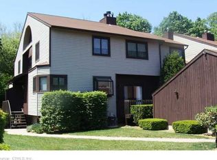 801 Mill Pond Dr, South Windsor, CT 06074