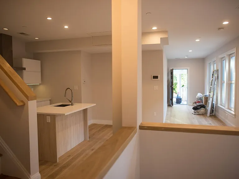 14 Sumner St — Photo 2