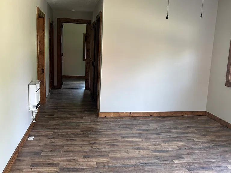 324 N Georgia Ave — Photo 2