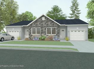79 Grandview Dr, Pittston, PA 18640
