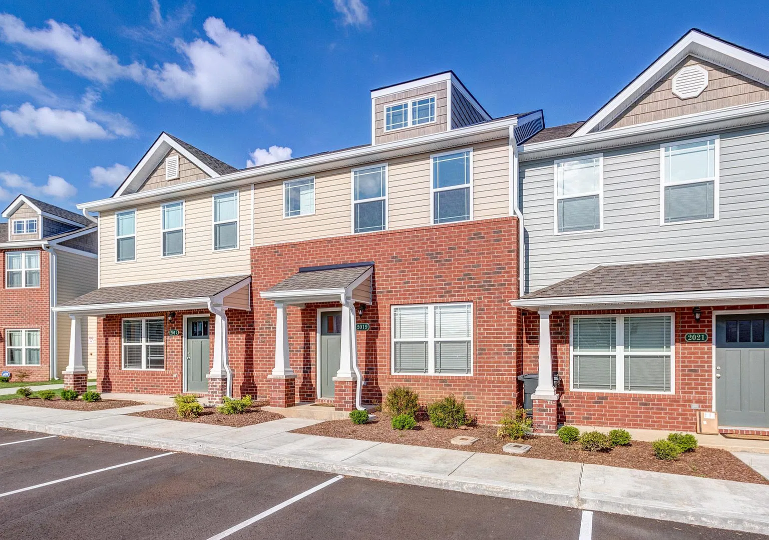 2 Bed, 2.5 Bath Townhome In Somerset Springs, Spring Hill — Photo 1