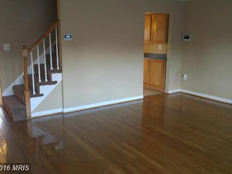 1133 Linden Ave — Photo 6