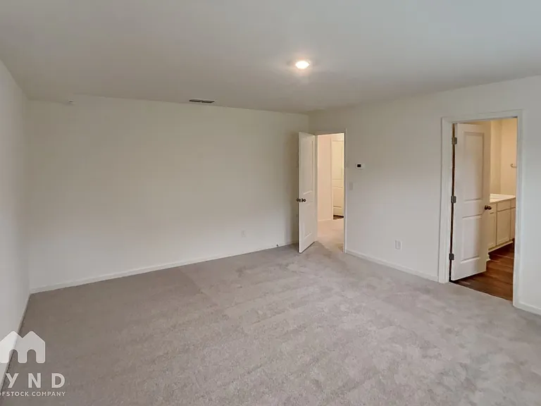121 Maison Dr — Photo 9