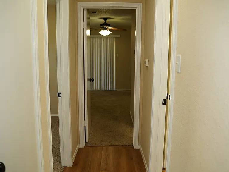 5009 Melbourne Dr #1 — Photo 17