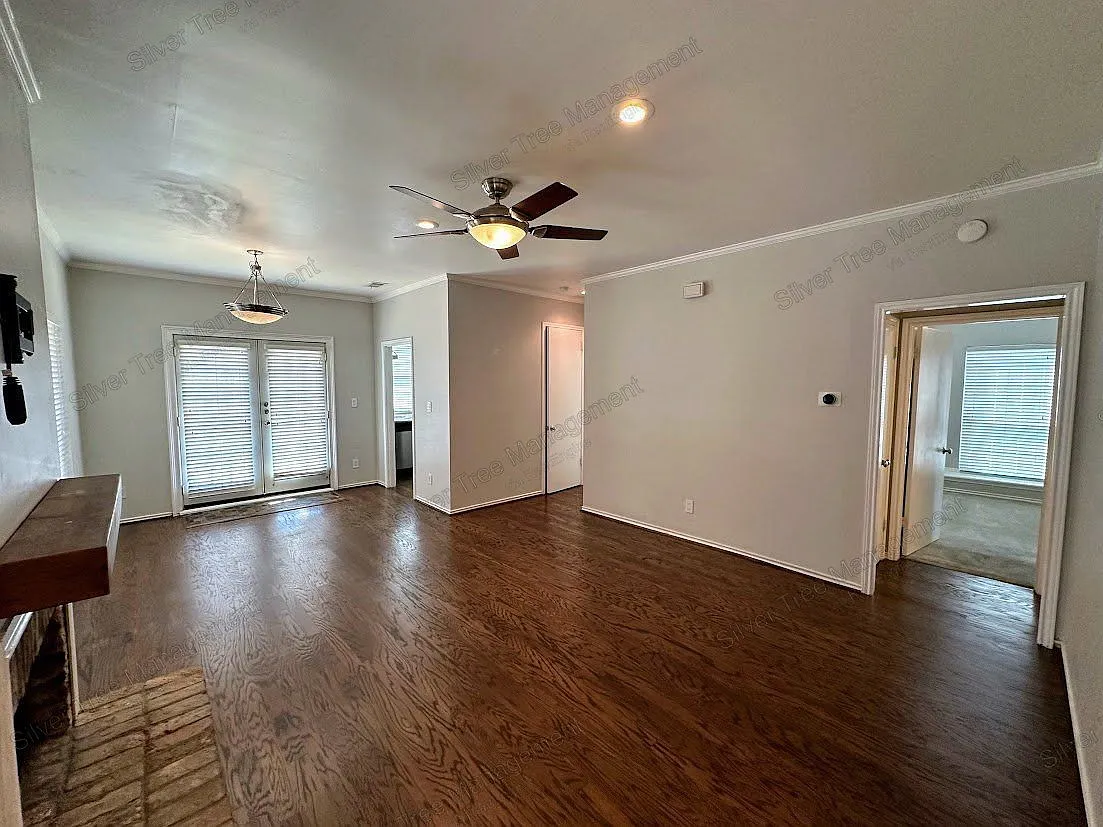 2 bed, 2.0 bath, 937 sqft, $1,695 — Photo 1