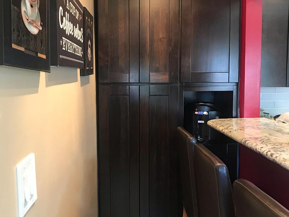 2nd image of 36269 Cherry St