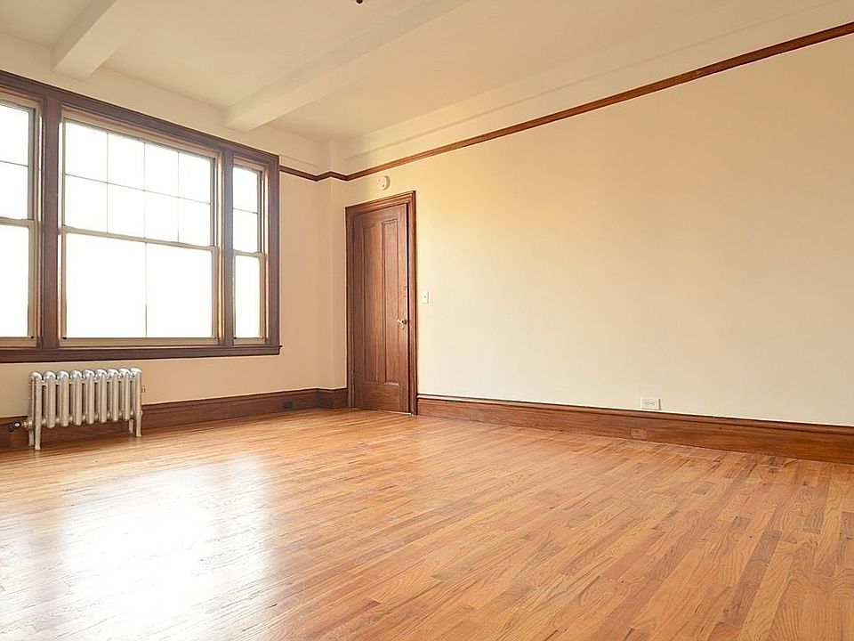 1st image of 287 Amsterdam Ave #904