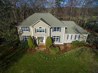 35 Partridge Run, East Greenwich, RI 02818