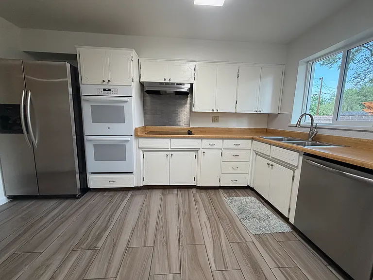 2800 E Burkhart Dr — Photo 12