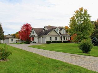 67201 Blue School Rd, Constantine, MI 49042