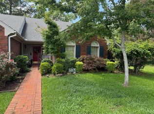 107 Woodland Ridge Dr, McComb, MS 39648