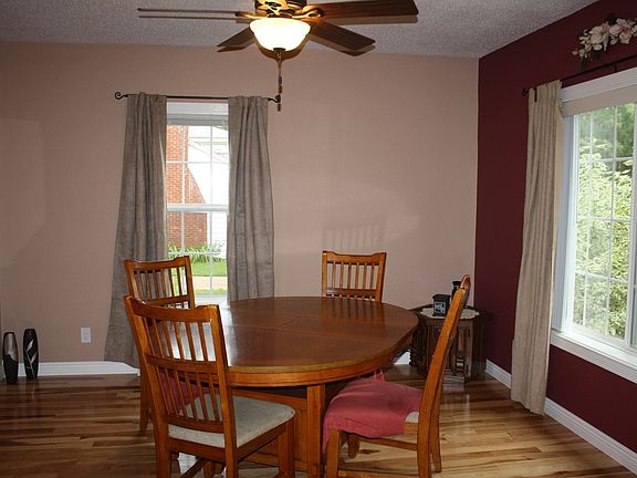 3rd image of 12 Grand Ave