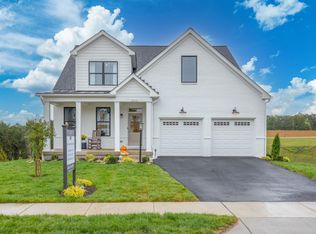 2 E Corsham St, Crozet, VA 22932