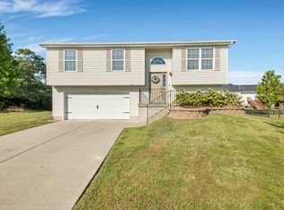 227 Destiny Ct, Wentzville, MO 63385