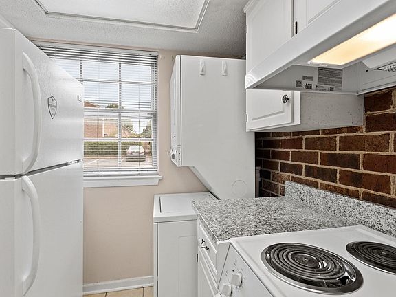 5th image of 2530 E North St Unit 6-C