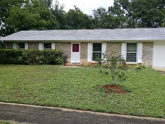 3rd image of 7920 Le Jeune Dr