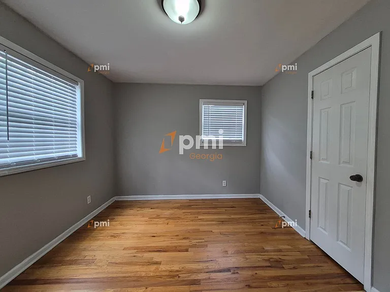 3206 Mathieson Dr NE #4 — Photo 8