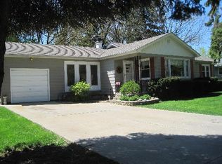 124 Maple Ln, New Lenox, IL 60451