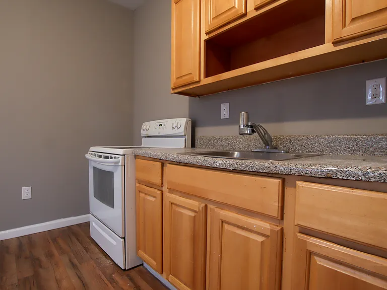 59 N 61st St #1 — Photo 10