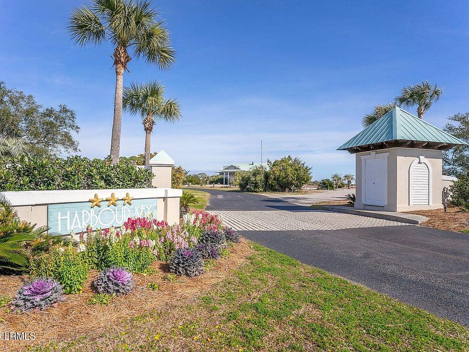 1st image of 8 Key West Drive