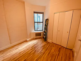 Rented by Metropolis Real Estate of Manhattan