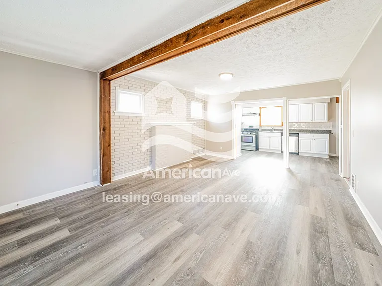 1253729_004_wm_-_dining_room_13549453.jpg