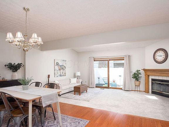 4th image of 3876 Cherrybridge Ln #29-3